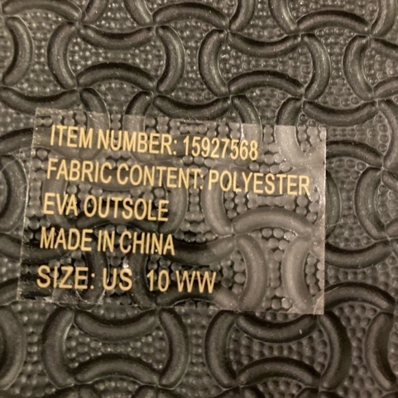 Torrid Black and White Buffalo Flannel Plaid Slip On Mules 10 Wide - Picture 8 of 8